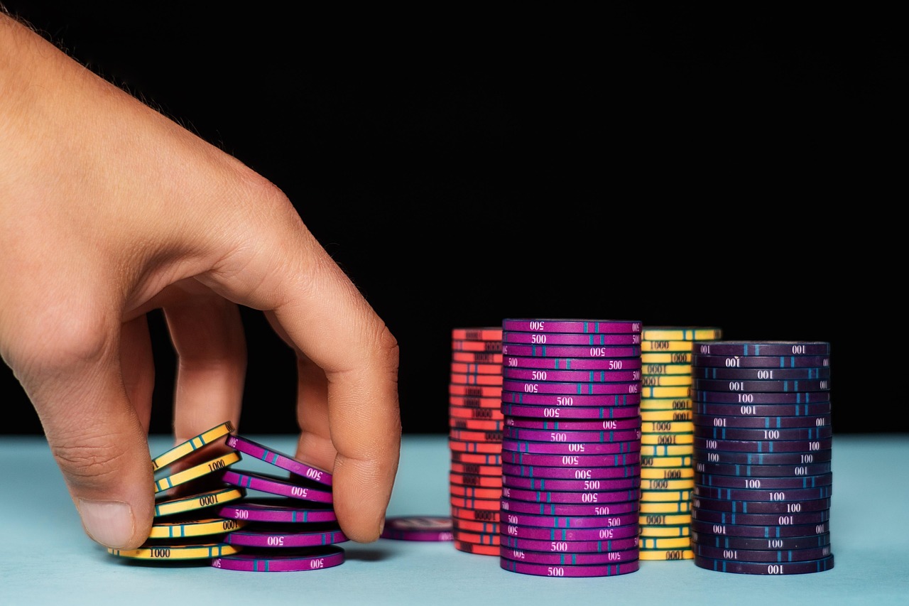 Strategic Bluffs: Micro Stakes Poker Online 2026 Edge