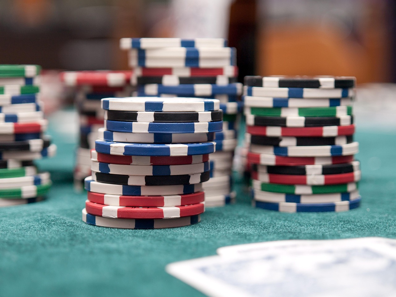 Play Texas Hold'em: An Easy Step-by-Step Guide